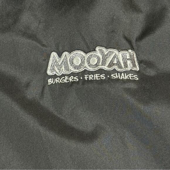 Mooyah Burger Unisex Windbreaker Jacket Core 365 Size XL - Picture 8 of 10